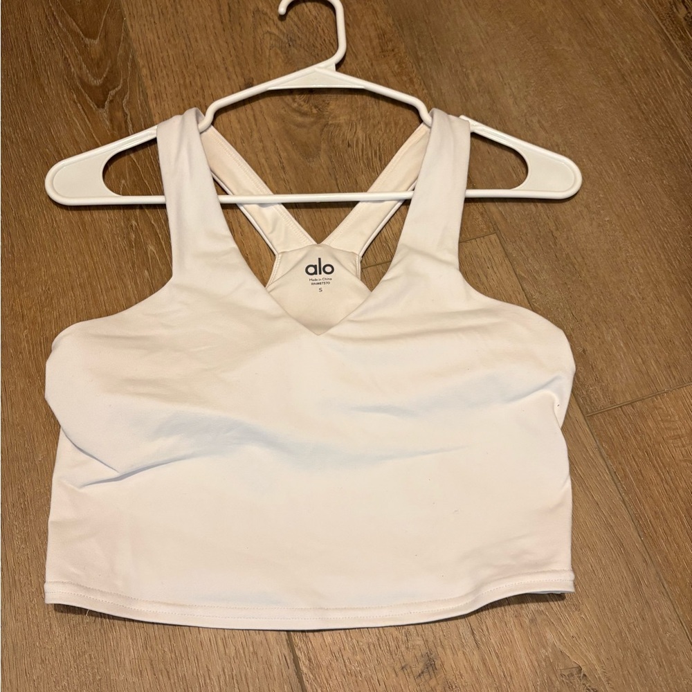 White alo airbrush real tank